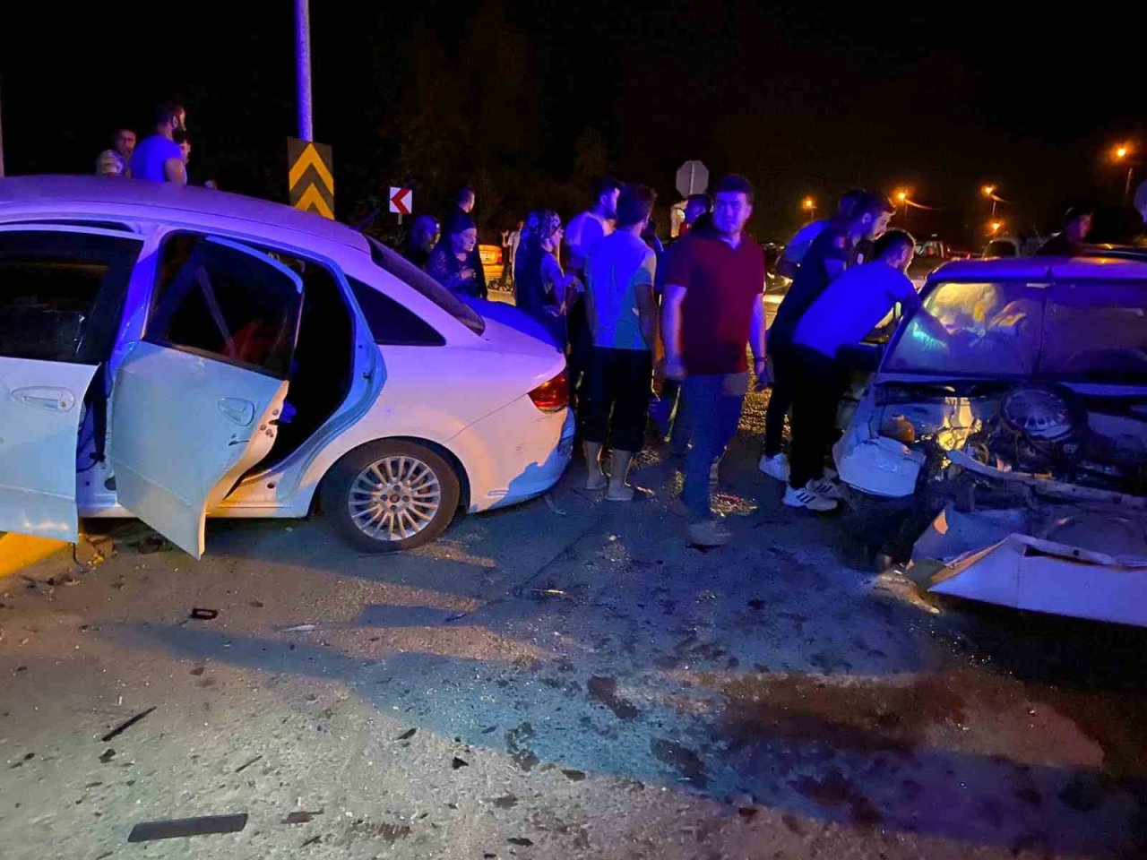 Zonguldak’ta iki otomobil çarpıştı: 2 yaralı