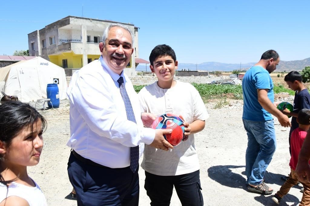 İl Başkanı Çetin, Depremzedeleri yalnız bırakmıyor