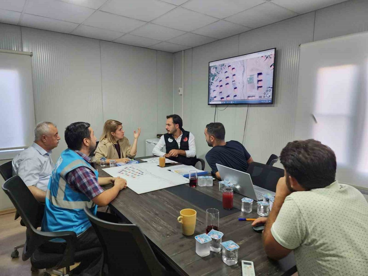 Milletvekili Ölmeztoprak: "Deprem bölgesinde çalışmaların hızla sürüyor"