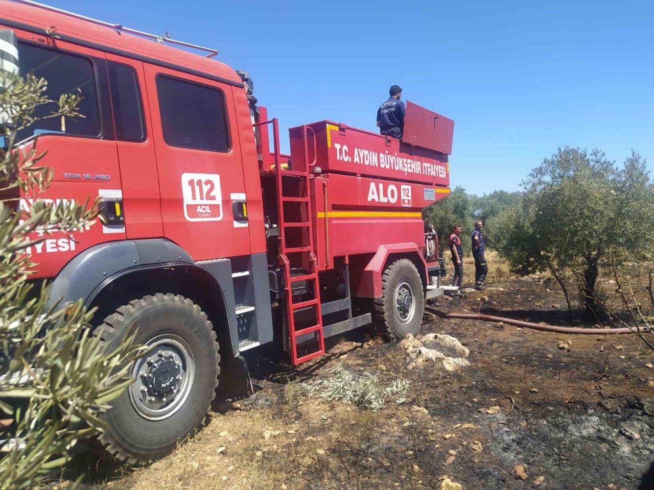 Büyükşehir’in kadın itfaiyecilerinden hızlı müdahale