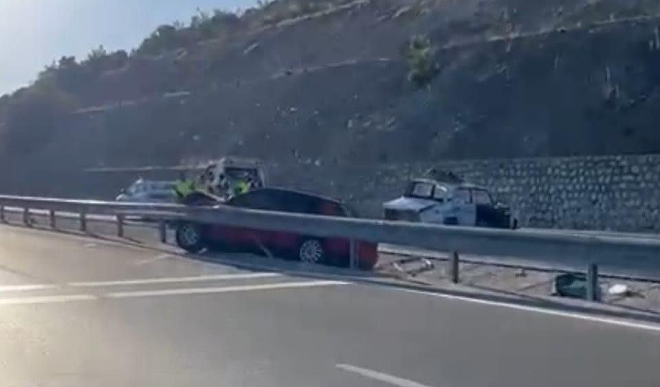 Çanakkale’de trafik kazası: 3 yaralı