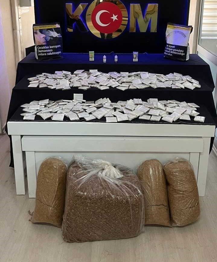 Denizli’de binlerce kaçak tütün ürünü ele geçirildi