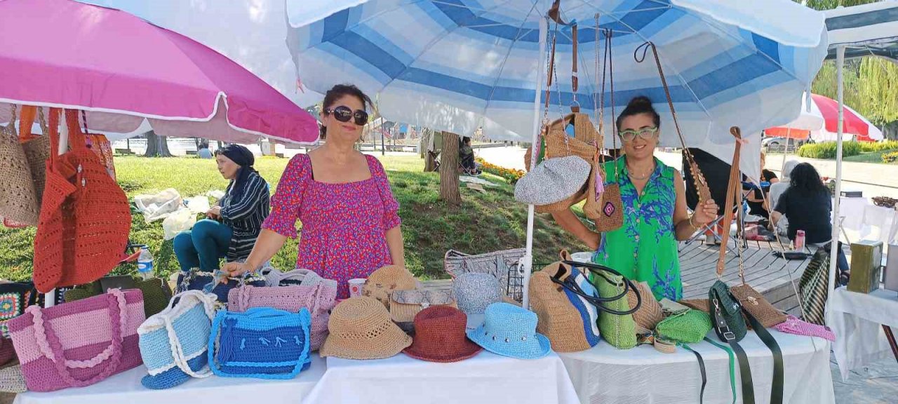 Sanatçı kadınlar göz kamaştırdı