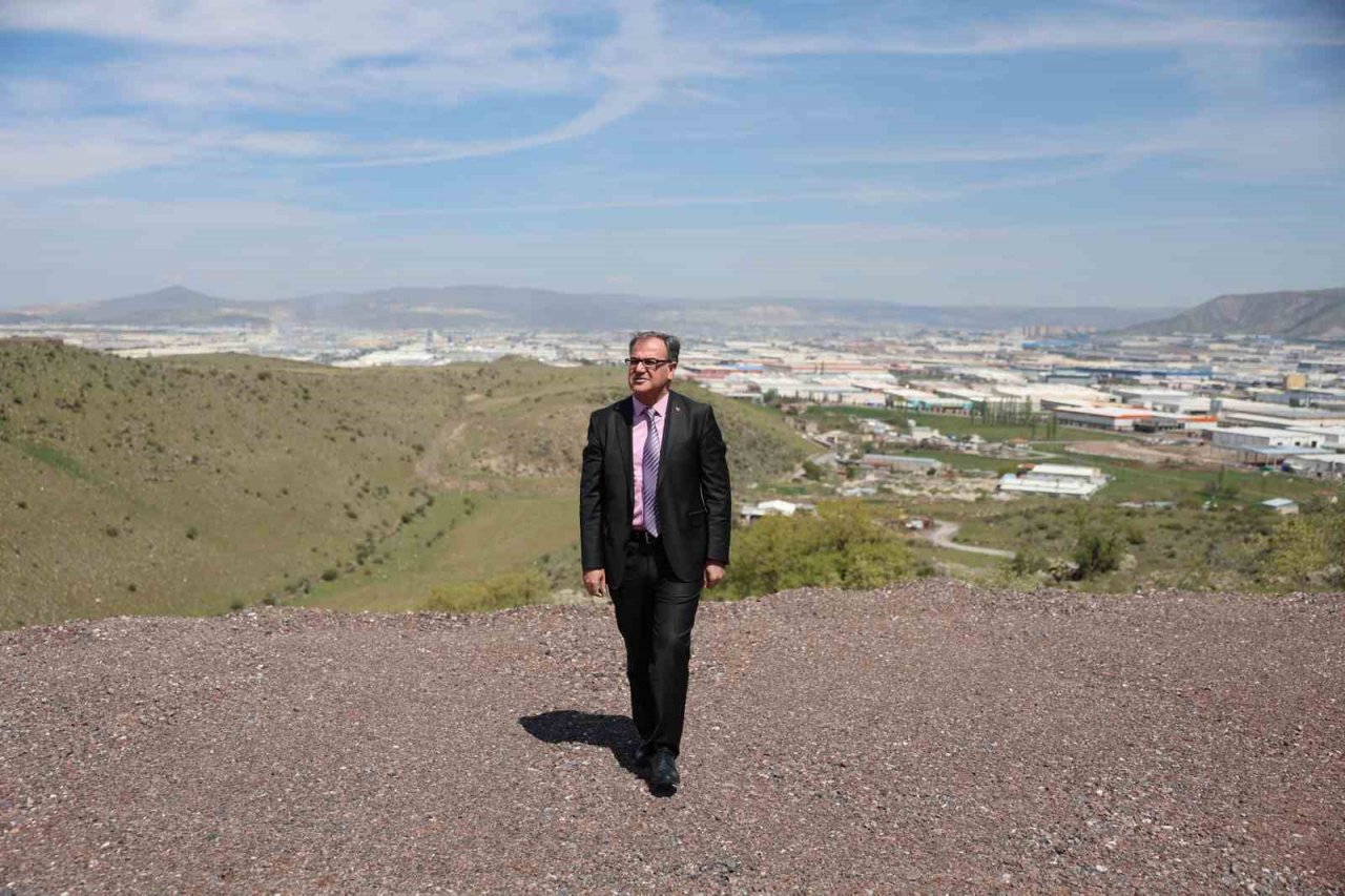 Başkan Özdoğan: "Sanayicimize destek oluyor, yeni alanlar açıyoruz"