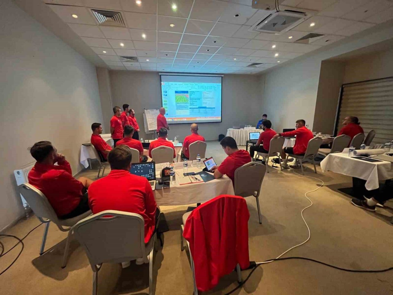 Antrenör Eğitim Programları devam ediyor