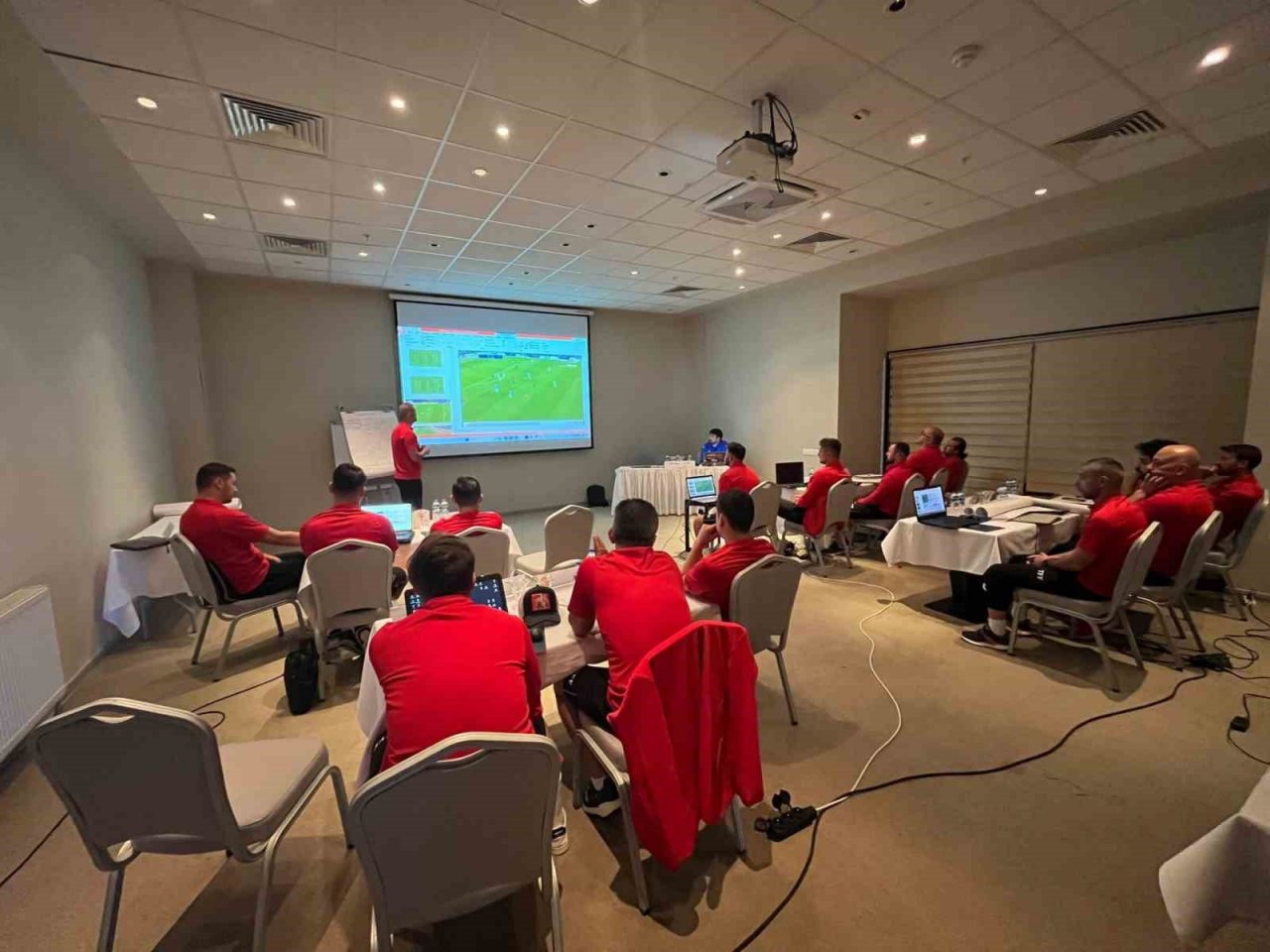 Antrenör Eğitim Programları devam ediyor