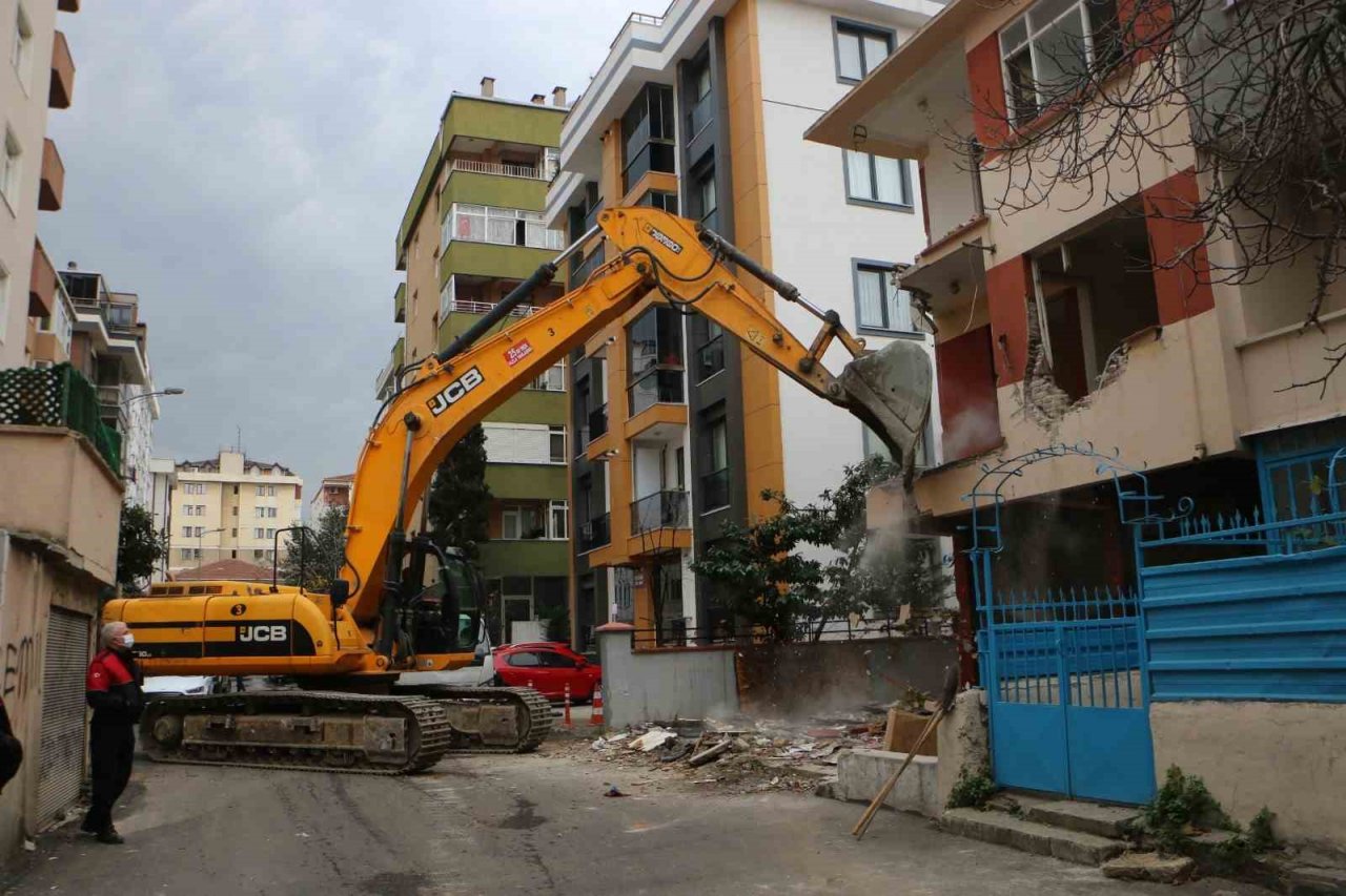 Kartal’da yıkımlar kontrol altında