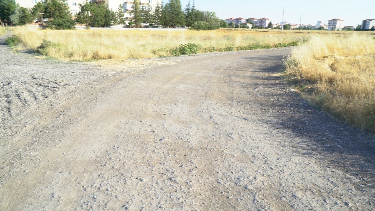 Kahramankazan Belediye Başkanı Oğuz: “7 bakanlığa denk bütçesi var, 18 kreş yaptım diye övünüyor”