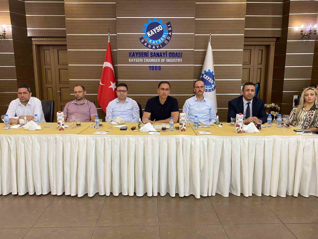 Büyükşehir Kariyer Merkezi’nden şehirde geniş kapsamlı insan kaynakları toplantısı