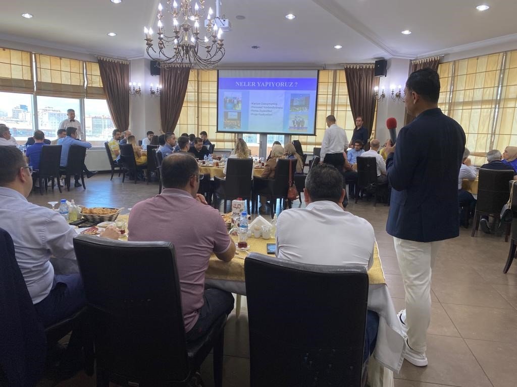 Büyükşehir Kariyer Merkezi’nden şehirde geniş kapsamlı insan kaynakları toplantısı