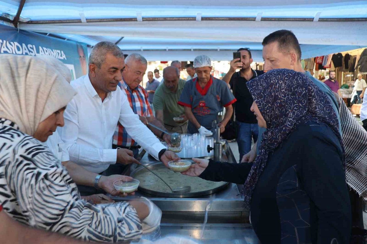 Koçarlı Belediyesi’nden 5 bin kişilik aşure hayrı