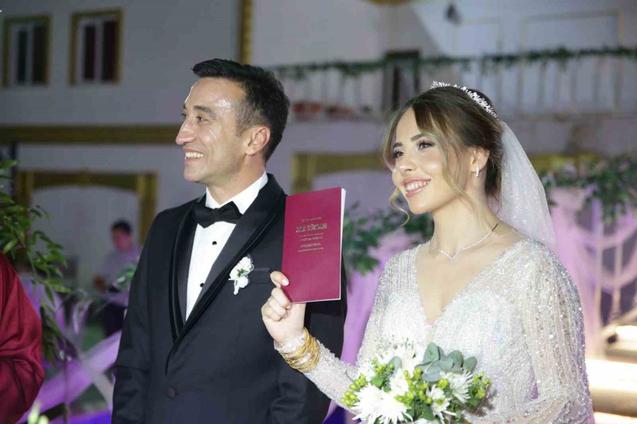 Kütahyalı milli atlet Halil Akkaş, Gizem Yılmaz ile dünya evine girdi