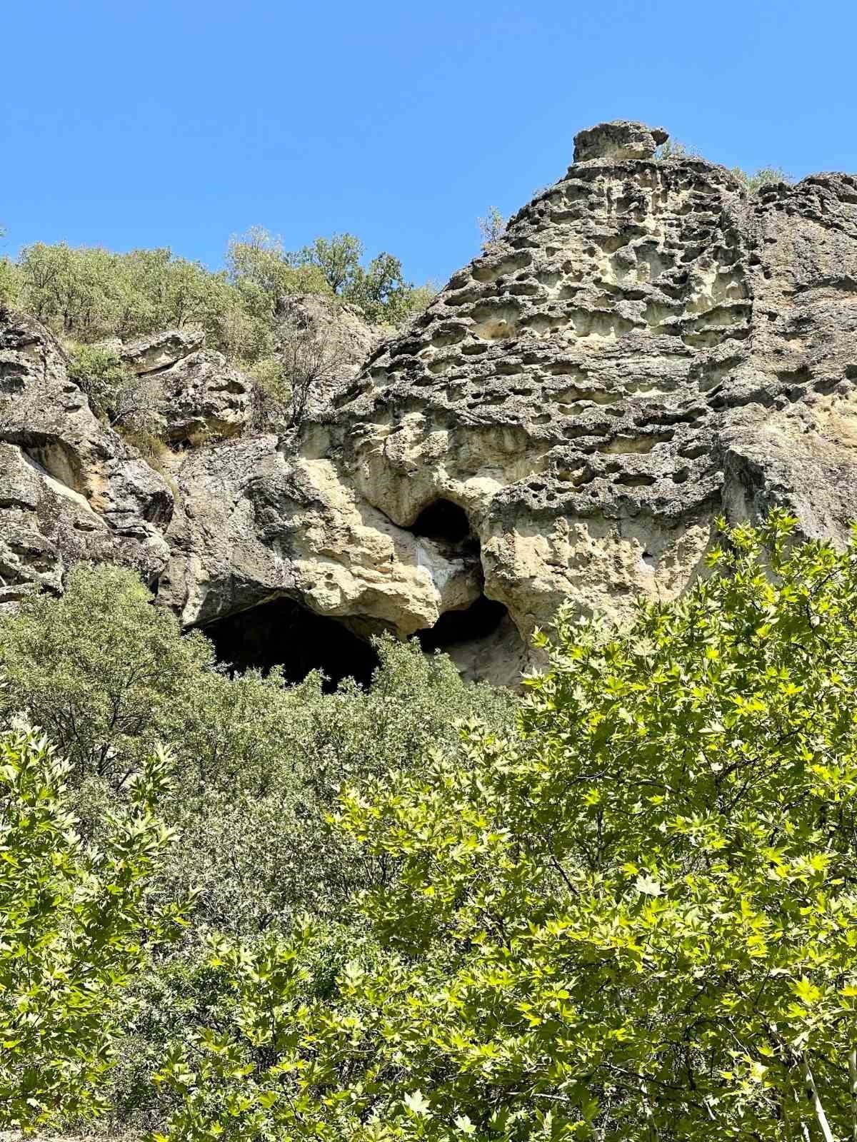 Selendi’nin gizli hazinesi gün yüzüne çıkıyor