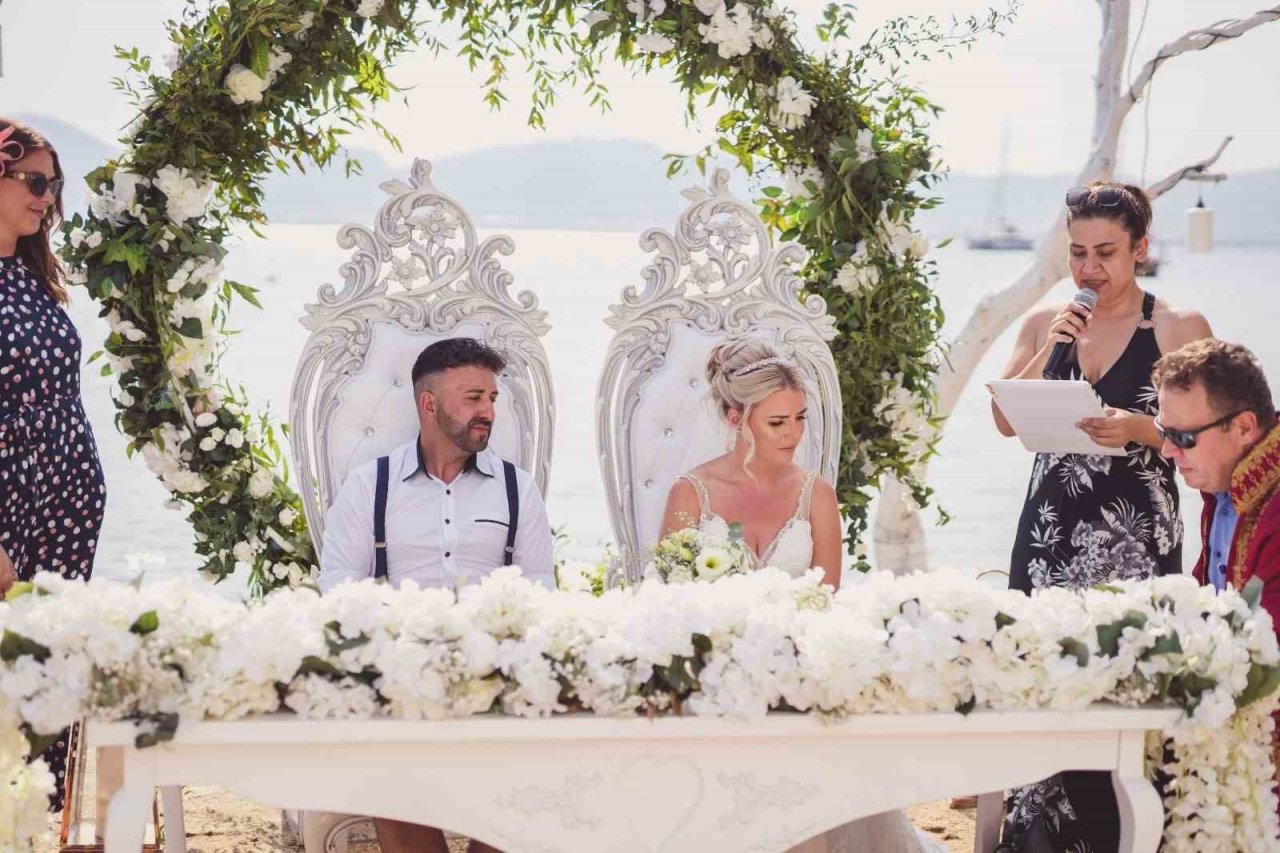 Marmaris’te 7 ayda 415 çift dünya evine girdi