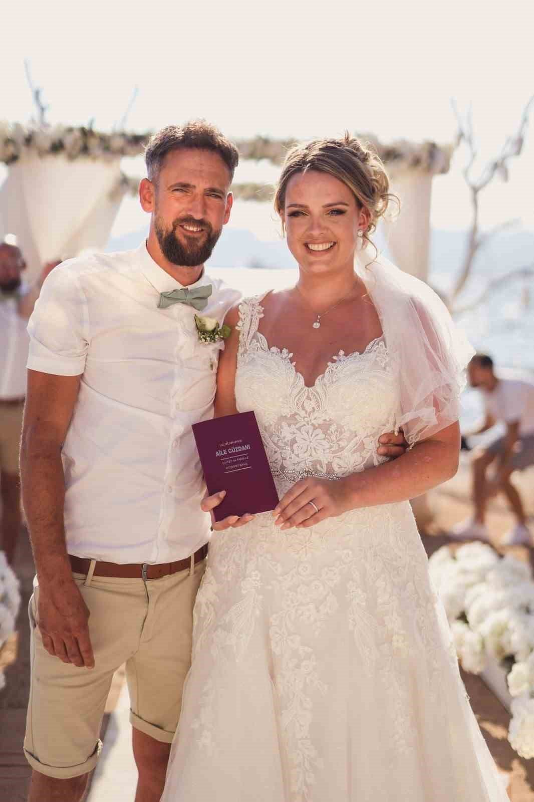 Marmaris’te 7 ayda 415 çift dünya evine girdi