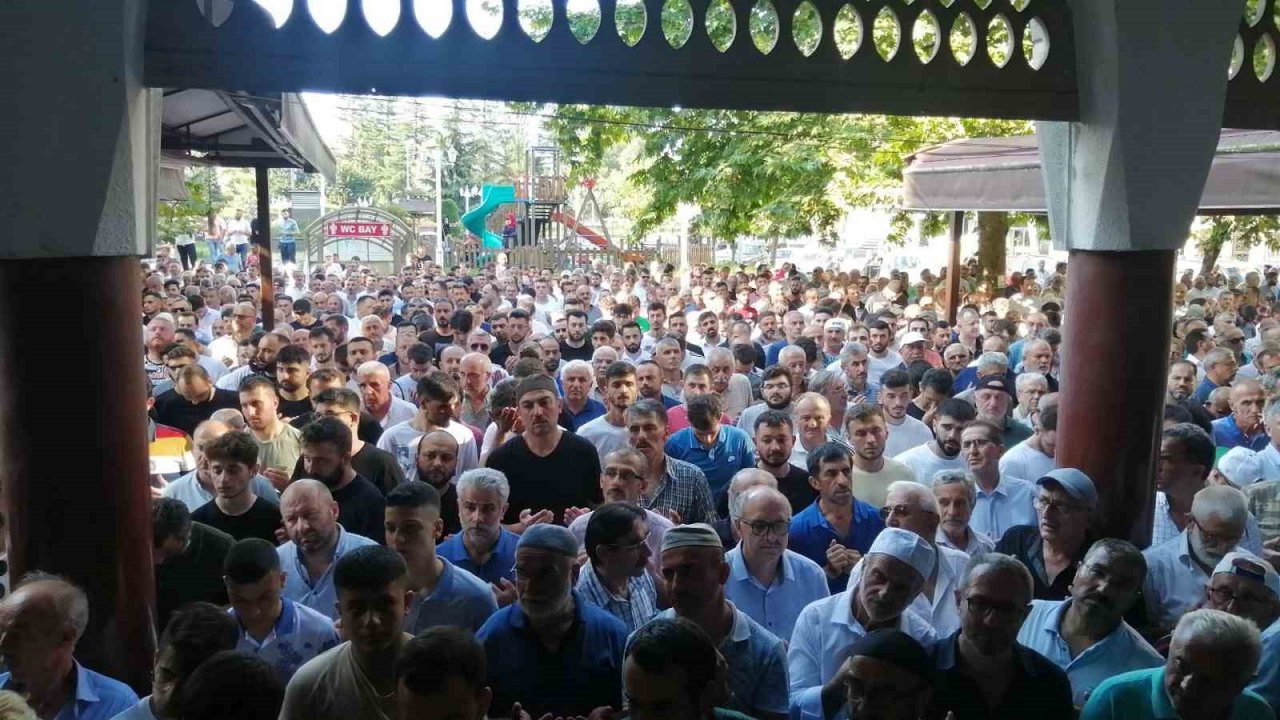 14 günlük yaşam mücadelesini kaybeden genç son yolculuğuna uğurlandı