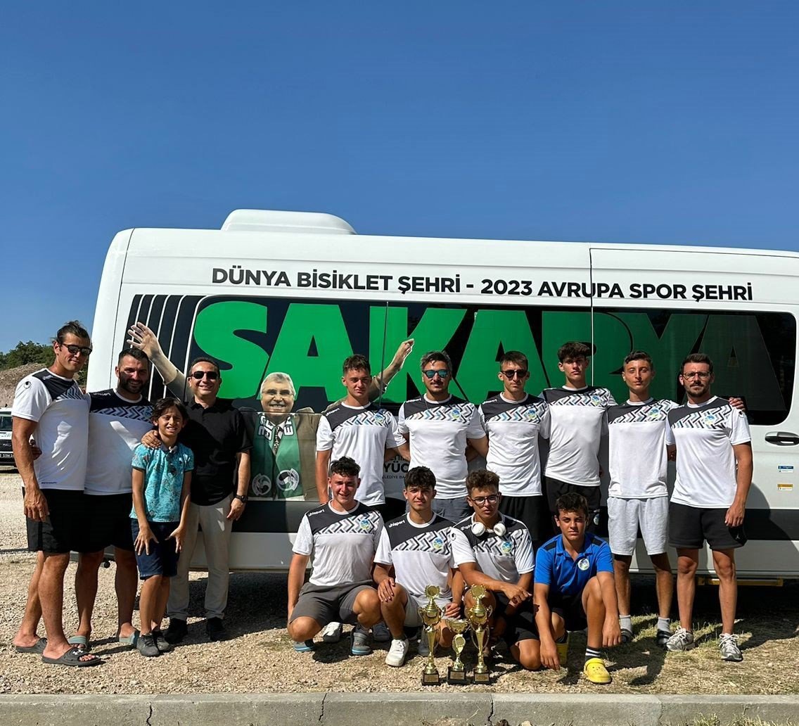 Sakarya Büyükşehir kano takımı şampiyonaya damga vurdu