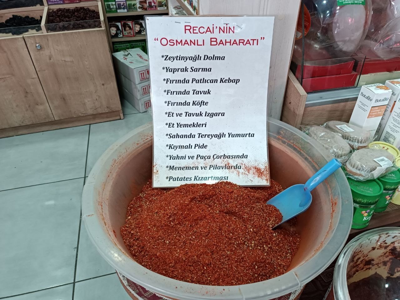 Tarifini kendi buldu, 26 yıldır aynı baharatı satıyor