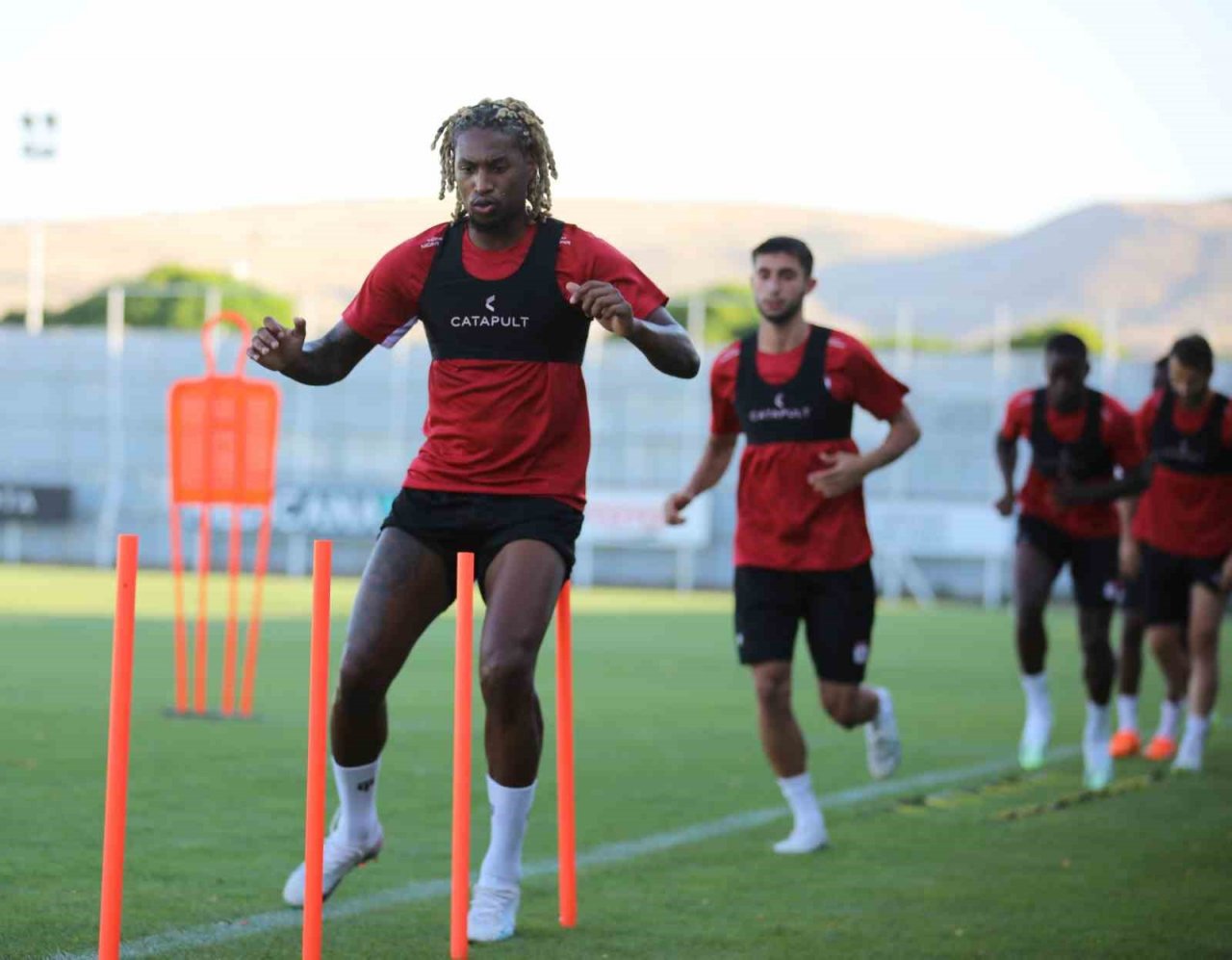 Sivasspor günü çift idmanla tamamladı