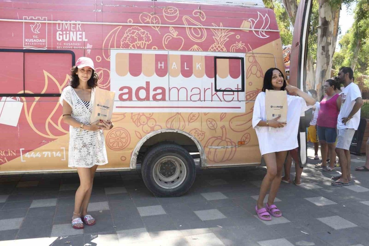 Tatilciler Adamarket ekspres aracını çok sevdi