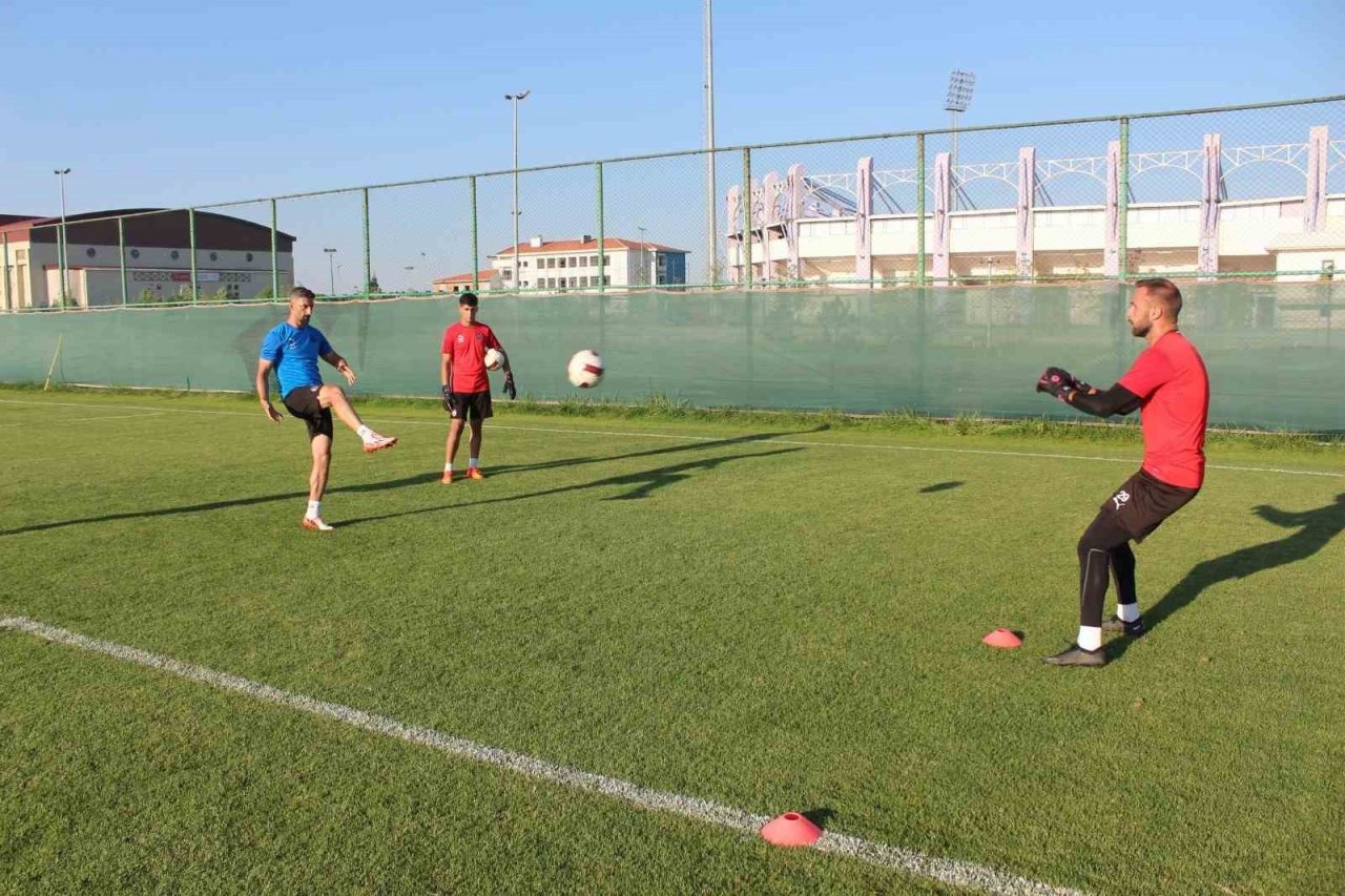 Afyonspor ikinci etap kamp dönemine bugün başlıyor