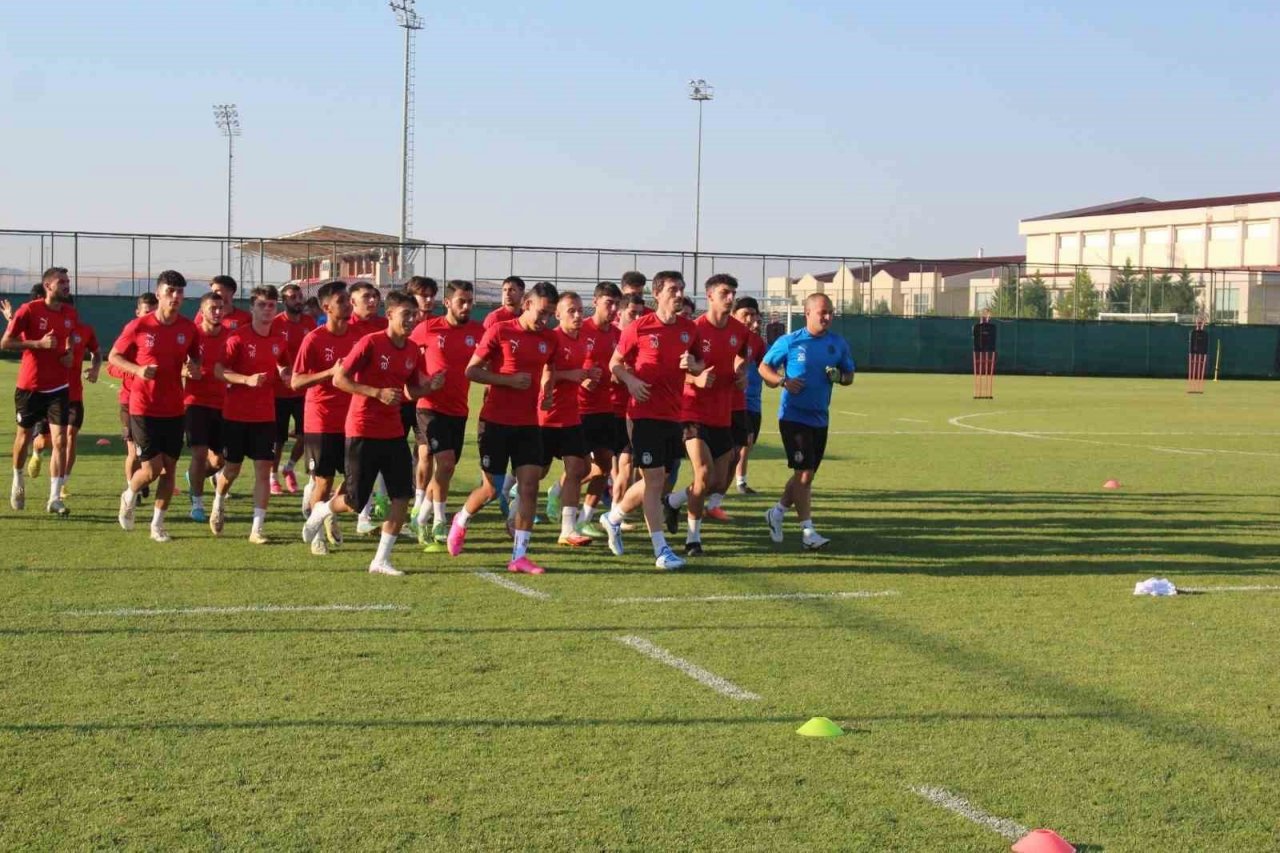 Afyonspor ikinci etap kamp dönemine bugün başlıyor
