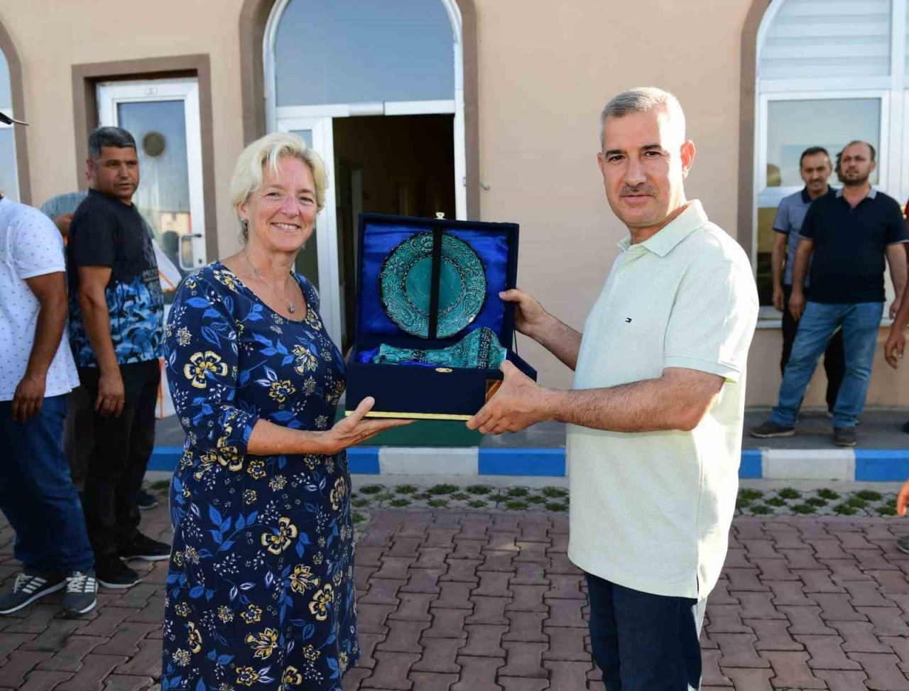 Yeşilyurt Belediyesi’ne 110 adet hibe çöp konteyneri