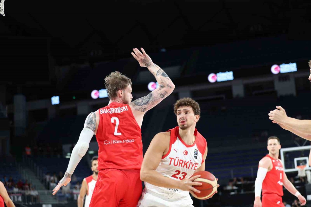 A Milli Erkek Basketbol Takımı, hazırlık maçında Polonya’yı mağlup etti