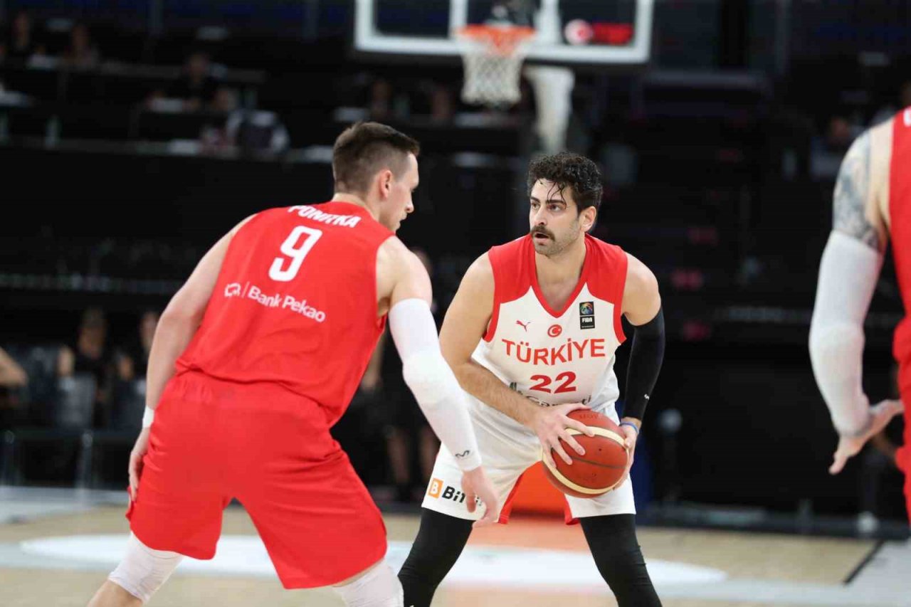 A Milli Erkek Basketbol Takımı, hazırlık maçında Polonya’yı mağlup etti