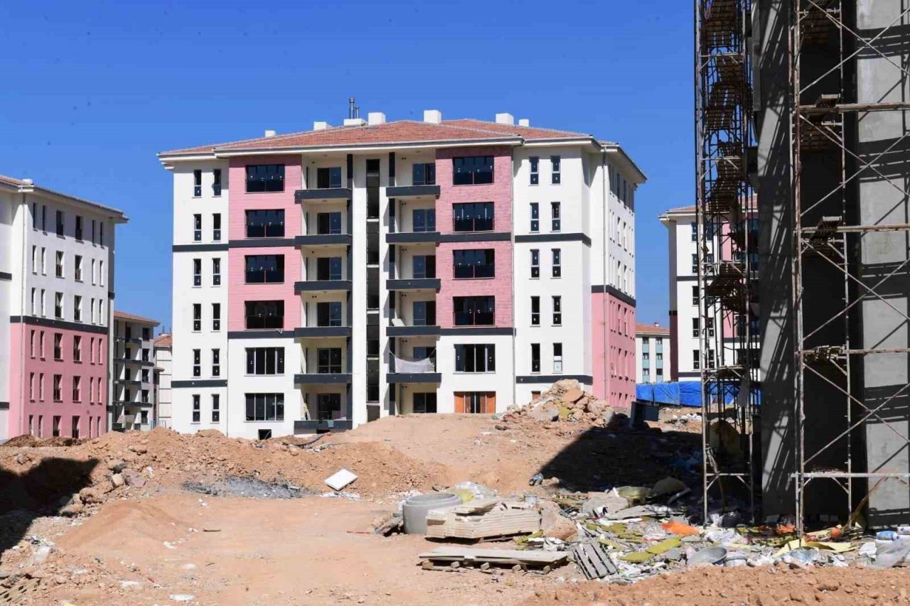 Yakınca TOKİ konutları yıl sonu teslim edilecek