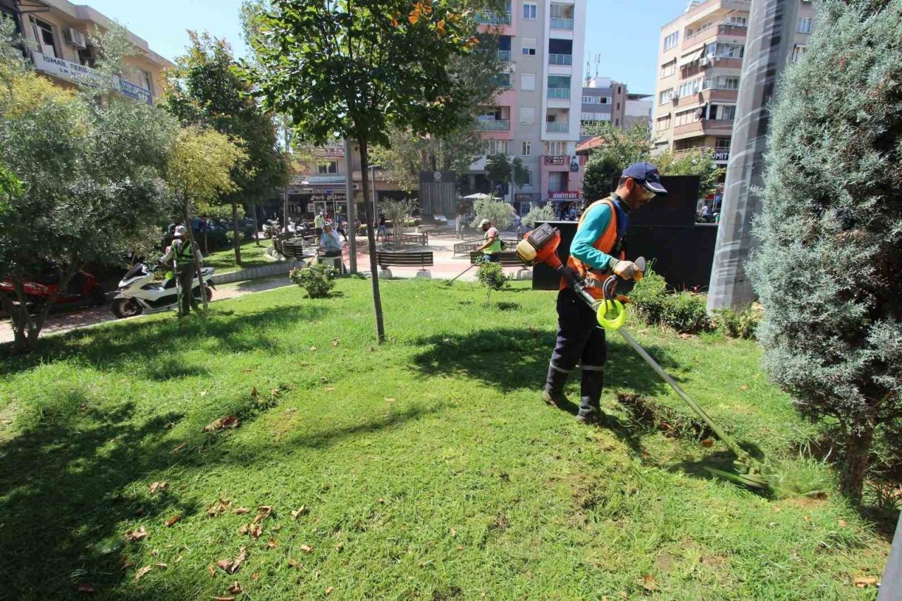 Nazilli Belediyesi’nden sahada yoğun mesai