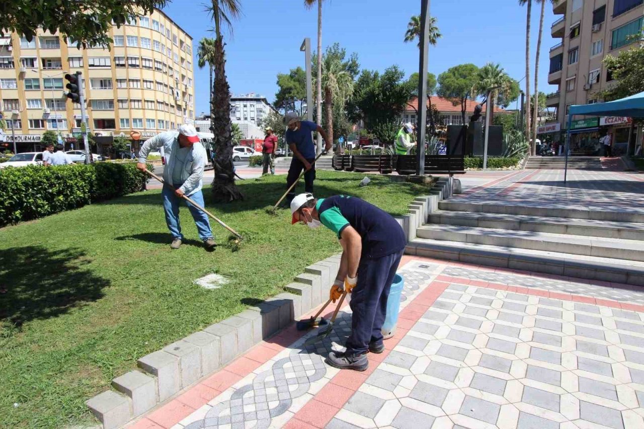 Nazilli Belediyesi’nden sahada yoğun mesai