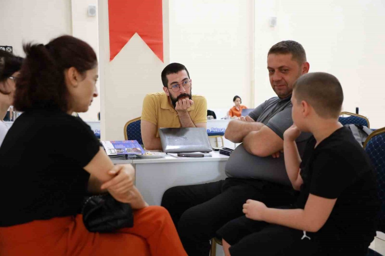 BARÜ “Tanıtım ve Tercih Günleri” ile aday öğrencilerin yanında oldu