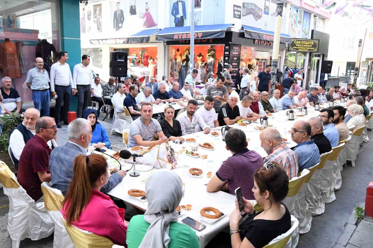 Başkan Başdeğirmen, Pirimehmet Mahallesi esnafıyla buluştu