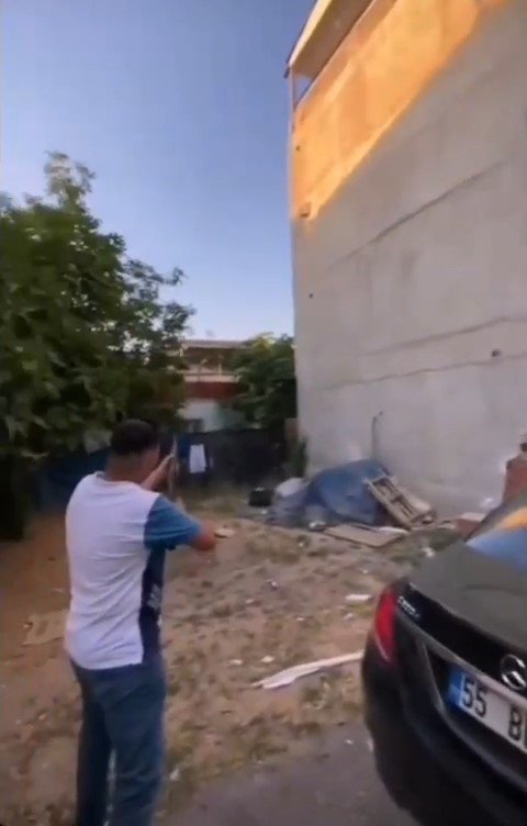 Düğün magandaları kamerada, sokak arasında arka arkaya ateş açtılar