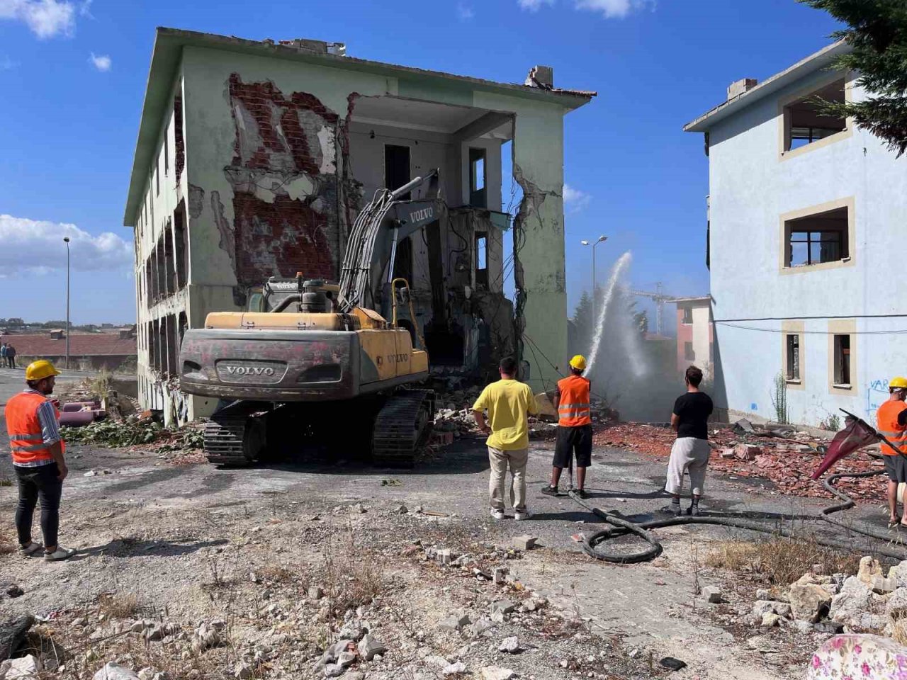 Büyükçekmece’de kentsel dönüşüm çalışmaları hız kesmeden devam ediyor