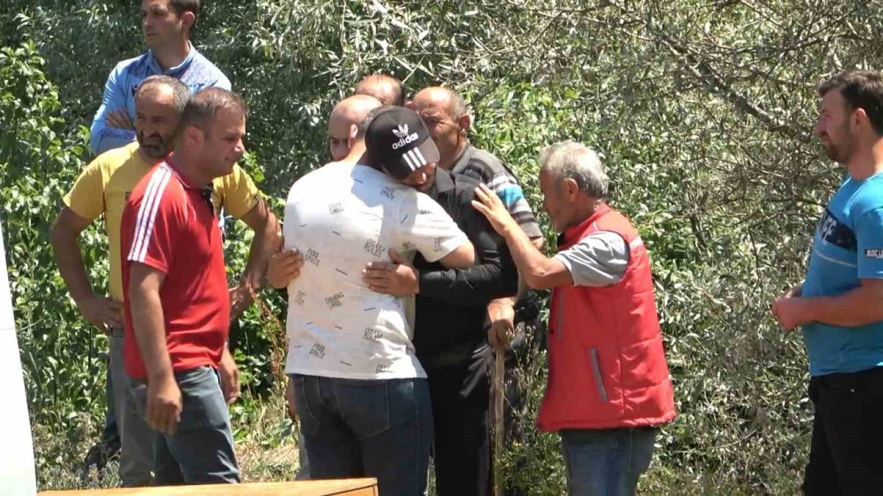 “O ölürse ben de ölürüm” dediği eşiyle yan yana defnedildi