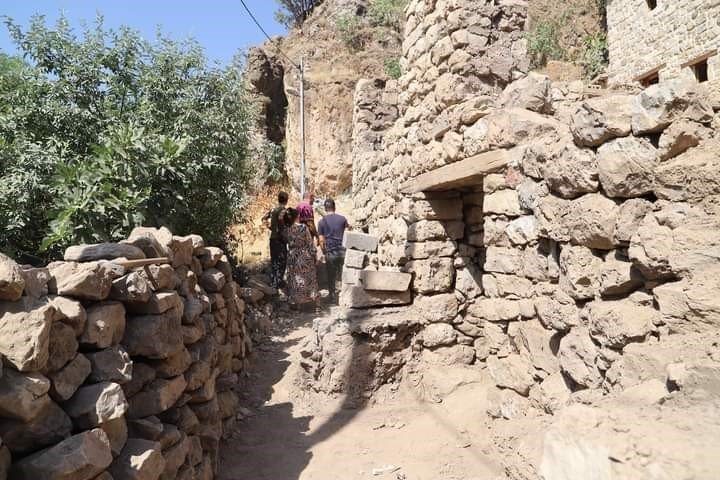 Çukurca’nın tarihi kale evleri restore ediliyor