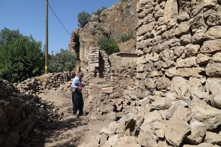 Çukurca’nın tarihi kale evleri restore ediliyor