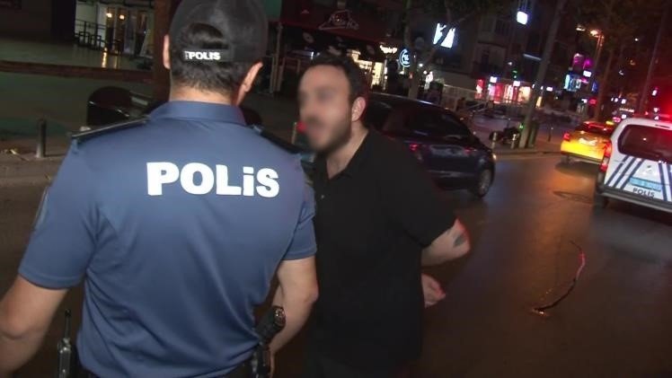 Kadıköy’de alkollü sürücüler denetime takıldı