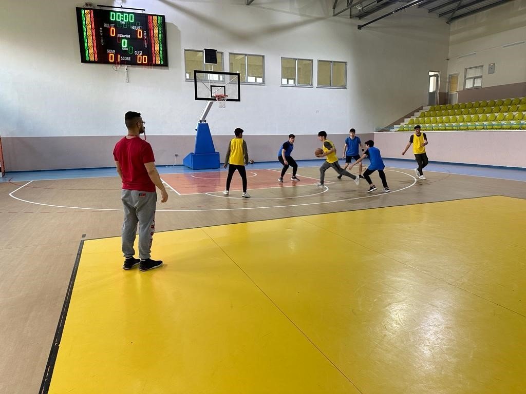 Kağızman’da ‘Sokaklar Bizim’ Basketbol Turnuvası renkli görüntülere sahne oldu