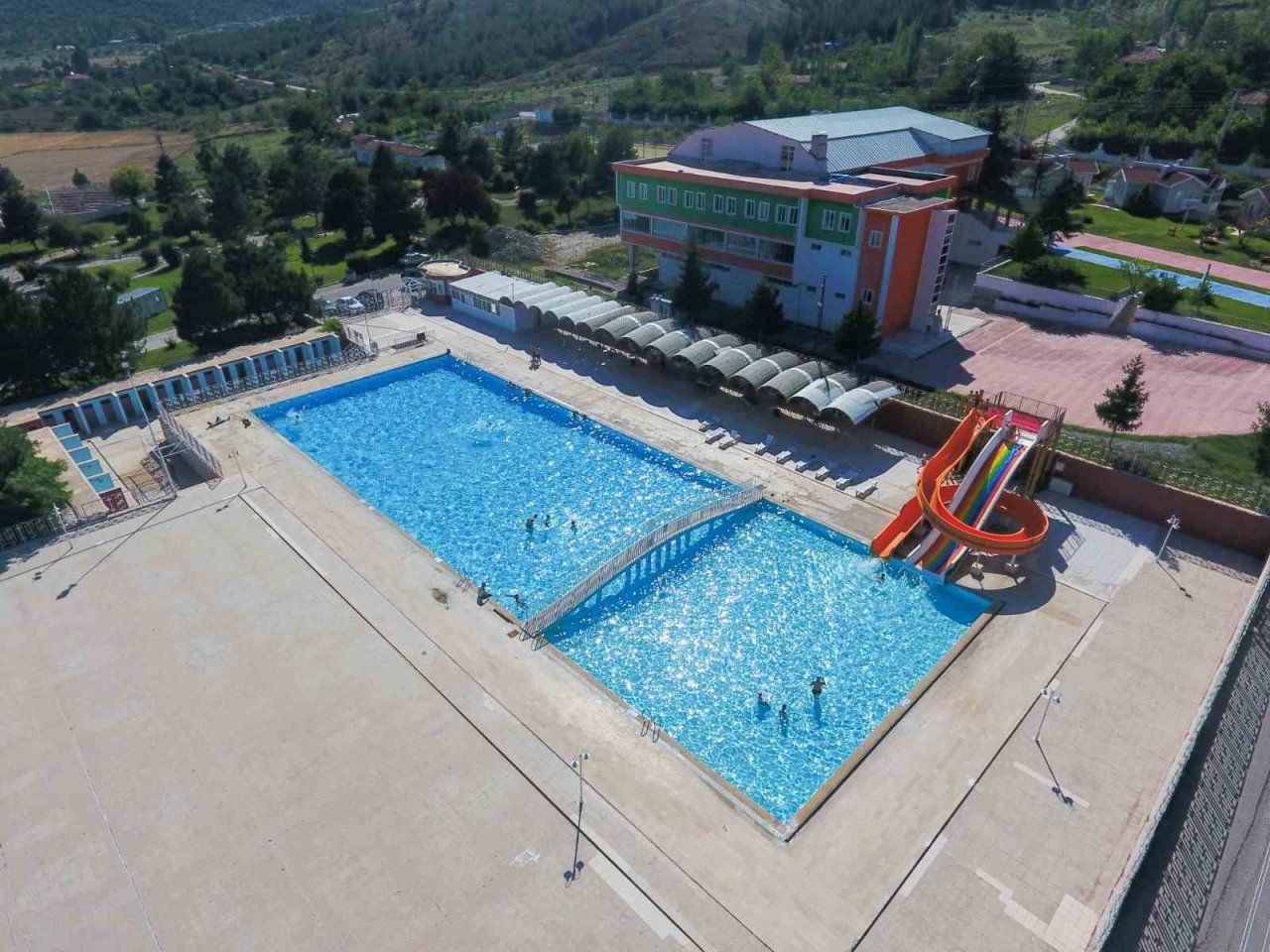 Tokat’ta kavurucu sıcaklara havuzlu çözüm