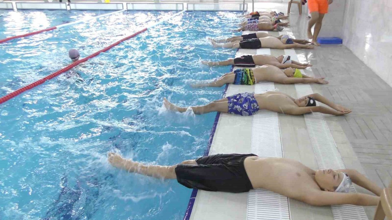 Tokat’ta kavurucu sıcaklara havuzlu çözüm