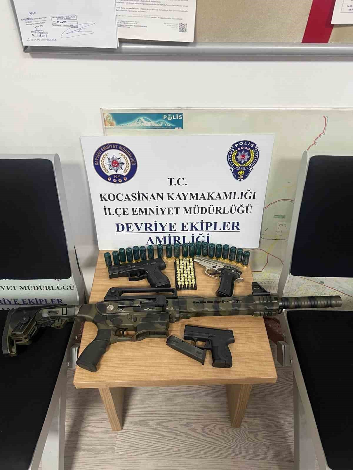 Polis, düğün ve toplu eğlencelerde denetim yaptı, çok sayıda silah ele geçirildi