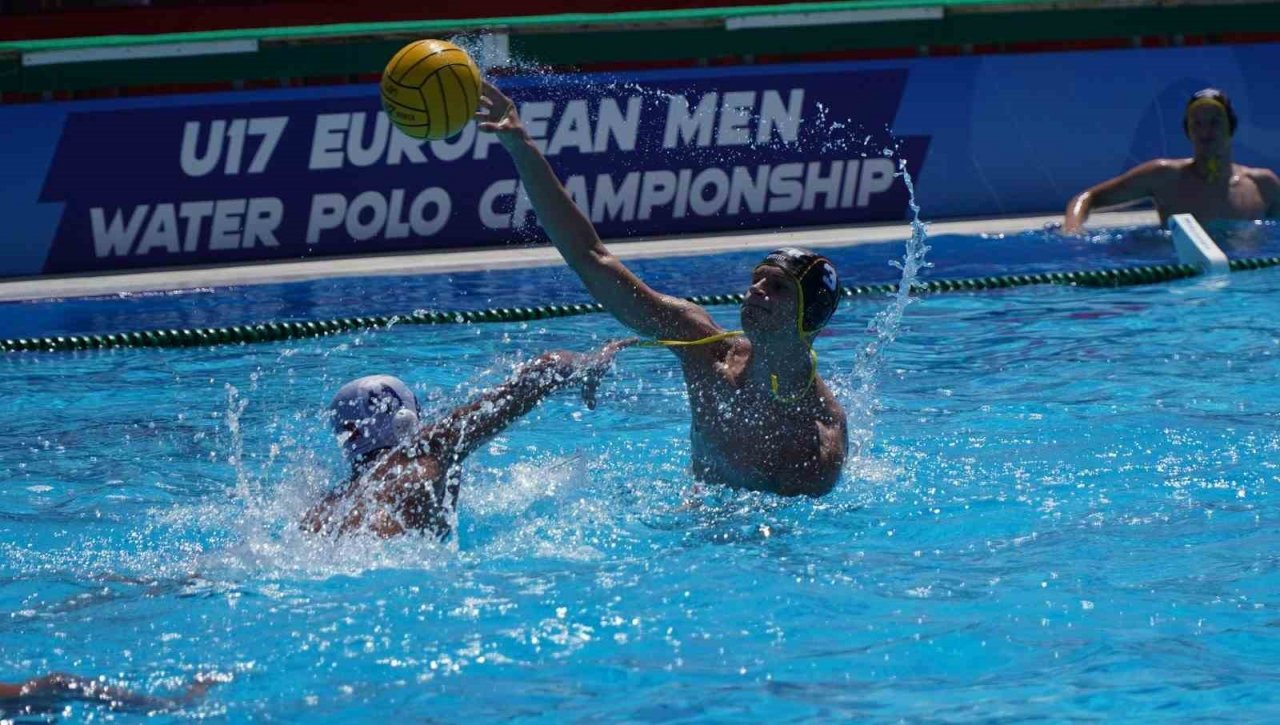 Manisa’da U17 Erkekler Avrupa Sutopu Şampiyonası başladı