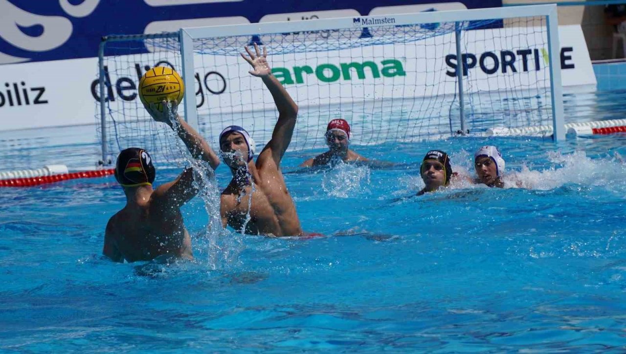 Manisa’da U17 Erkekler Avrupa Sutopu Şampiyonası başladı