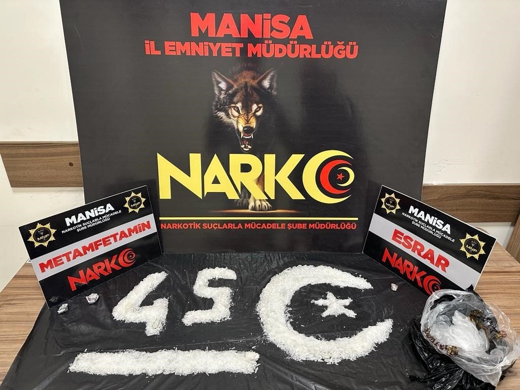 Manisa’da polisten uyuşturucu tacirlerine darbe