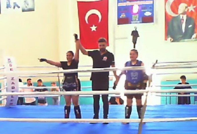 Salihli’ye muaythaiden 27 madalya