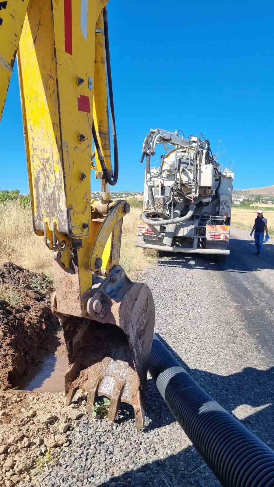 Özel İdare ekipleri sahada