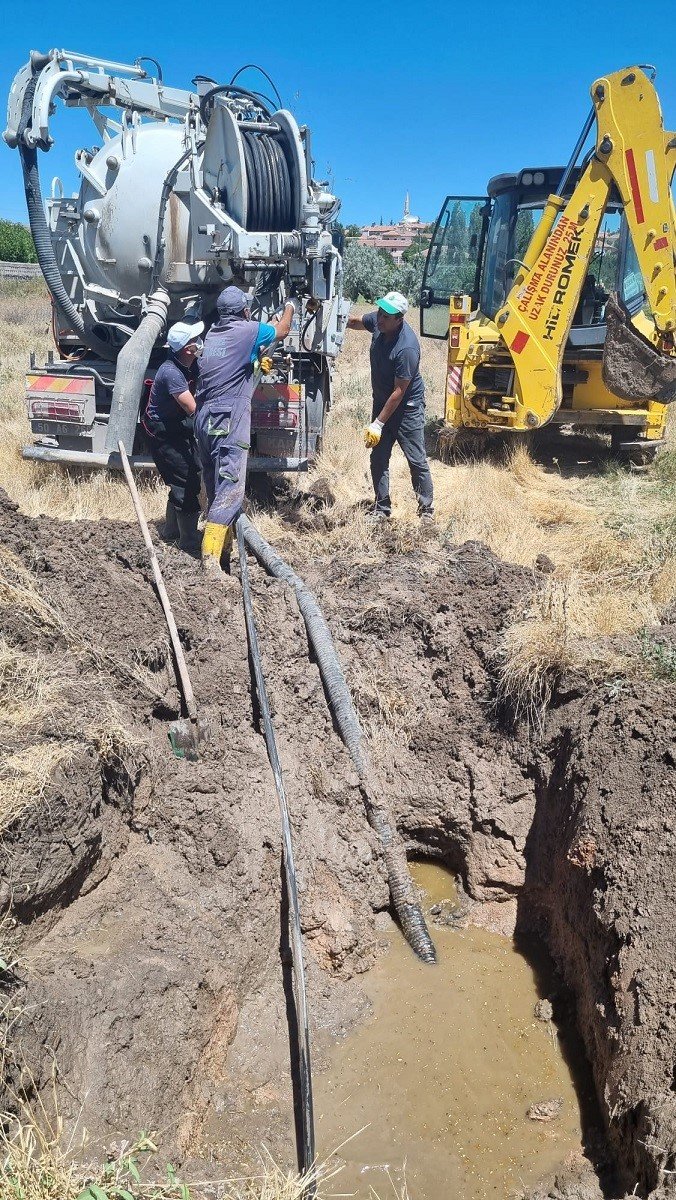 Özel İdare ekipleri sahada